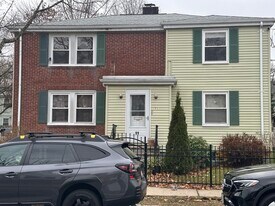 11 Meadowbank Ave, Unit 2 in Boston, MA - Building Photo