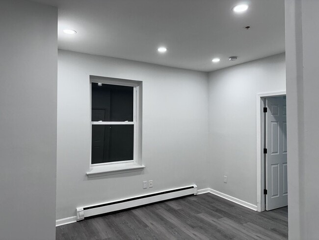 78 N Clinton St in Poughkeepsie, NY - Building Photo - Building Photo