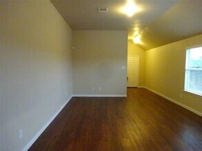 2710 Bammelwood Dr in Houston, TX - Building Photo - Building Photo