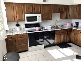 429 Lafayette Ave, Unit B in Catonsville, MD - Building Photo