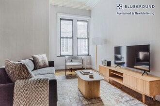 7 E 75th St in New York, NY - Building Photo - Building Photo