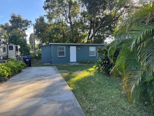 property at 1316 37th St