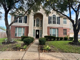 6319 Misty Creek in Missouri City, TX - Building Photo