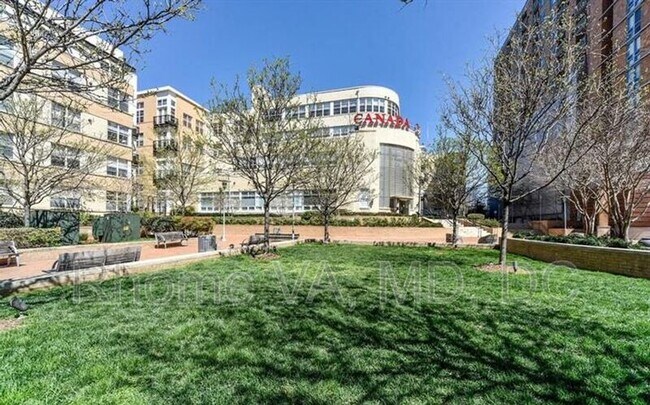 1201 East-West Hwy in Silver Spring, MD - Building Photo - Building Photo