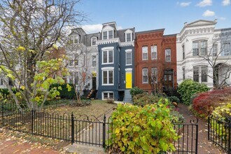 709 Massachusetts Ave NE in Washington, DC - Building Photo - Interior Photo