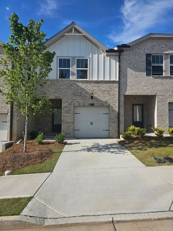 property at 3985 Holland Grv Rd