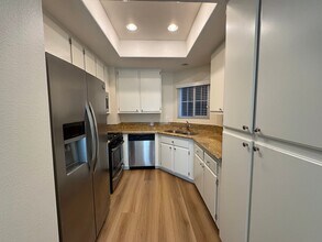 8 Abrigo in Rancho Santa Margarita, CA - Building Photo - Building Photo