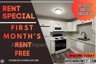 877 N 26th St in Lincoln, NE - Building Photo