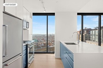 415 Red Hook Ln in Brooklyn, NY - Building Photo - Building Photo