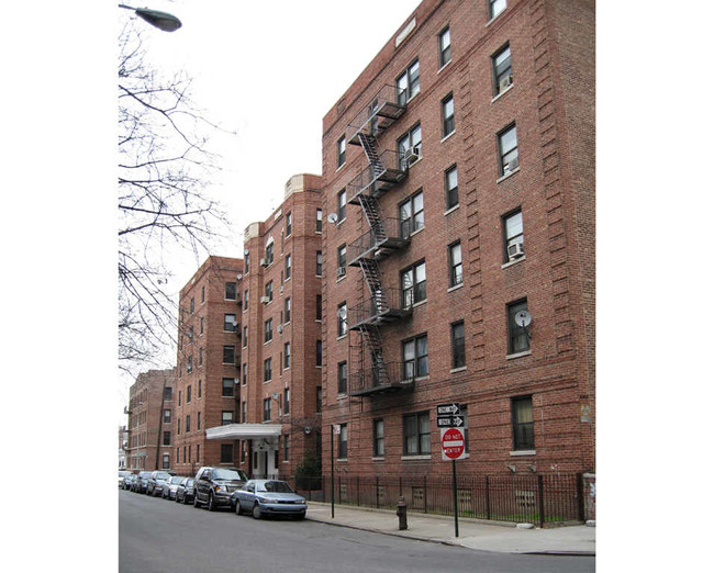 667 E 34th St in Brooklyn, NY - Building Photo - Building Photo