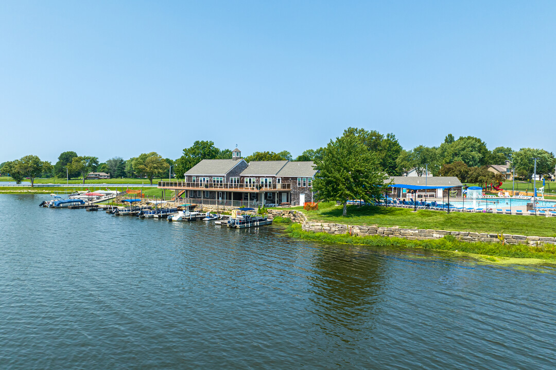 Windsong Townhomes in Lee's Summit, MO - Foto de edificio