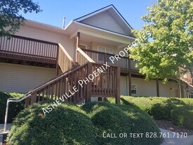 306 Olde Covington Way in Arden, NC - Building Photo