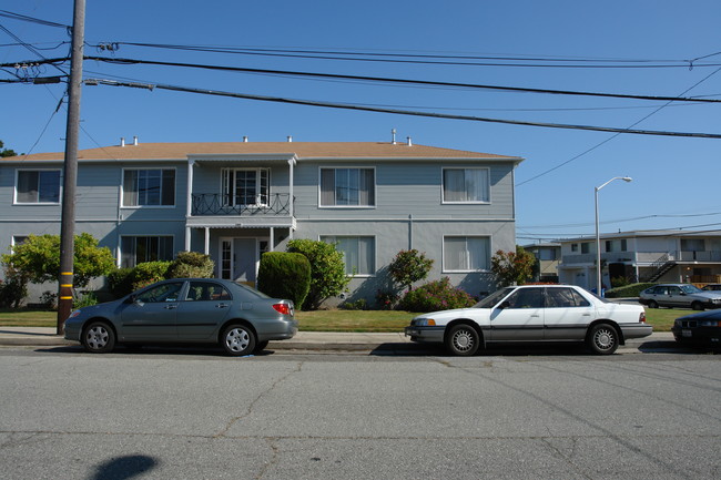 100 Twenty-Fourth in San Mateo, CA - Foto de edificio - Building Photo