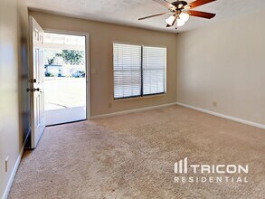 10506 Dodd Rd in Jacksonville, FL - Building Photo - Building Photo