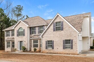 4853 Triger Ln in Fairburn, GA - Foto de edificio - Building Photo