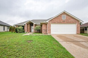 1136 Park Glen in Crowley, TX - Building Photo