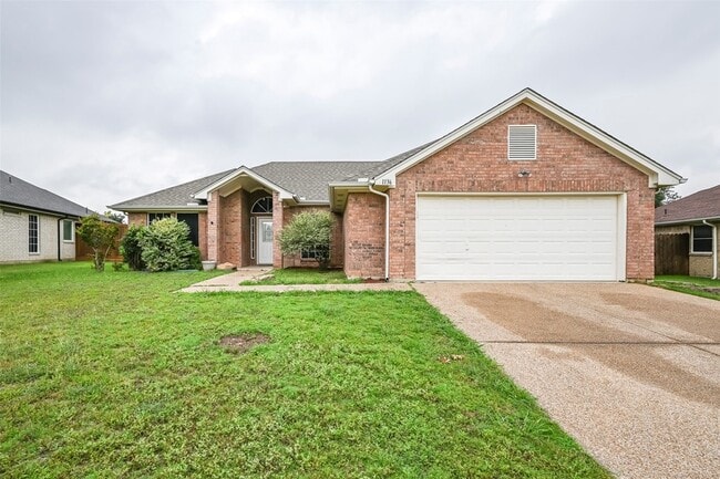 property at 1136 Park Glen