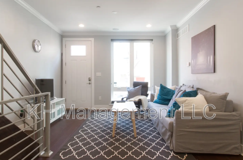 1338 S Chadwick St in Philadelphia, PA - Building Photo