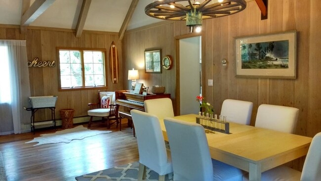 32 Surf Dr in Amagansett, NY - Building Photo - Building Photo