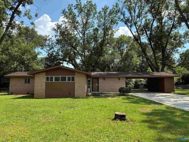 property at 3615 Vogel Dr NW