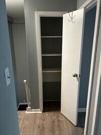 9001 Ridge Ave photo'