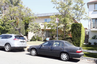 3662 Mentone Ave in Los Angeles, CA - Building Photo - Building Photo