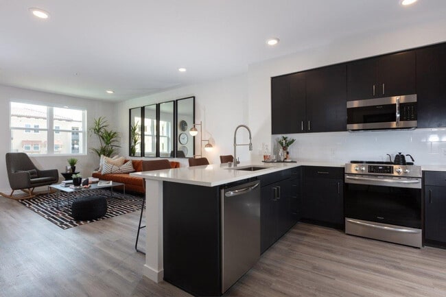 207 Infinity Wy