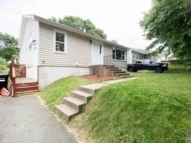 16 Burke Pl in St John's, NL - Building Photo