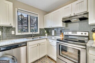 1695 Wynndowne Trail in Smyrna, GA - Building Photo - Building Photo