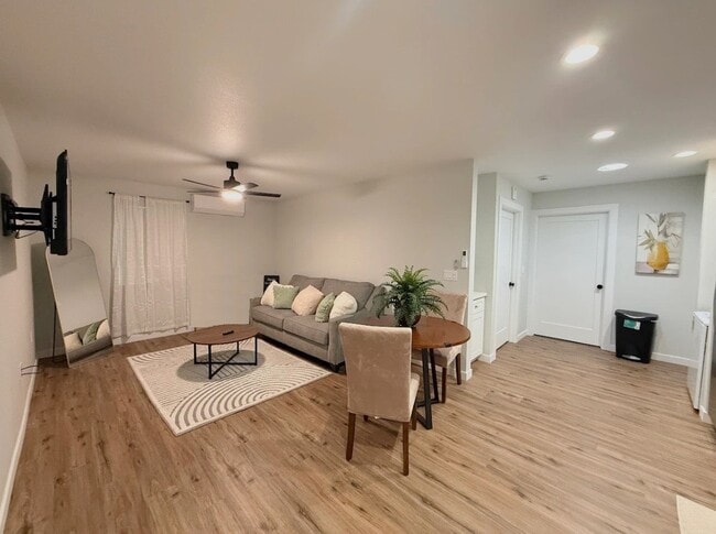 2179 Weston Way in Merced, CA - Foto de edificio - Building Photo