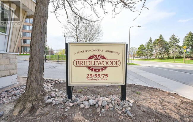 25-325 Bamburgh Cir