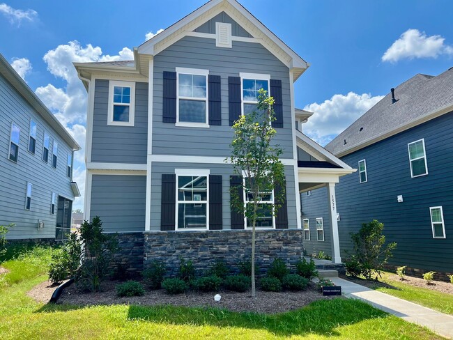 property at 1577 Goldfinch Perch Ln