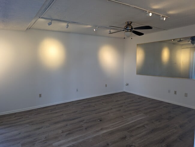 2500 Warsaw Ave in Cincinnati, OH - Building Photo - Building Photo
