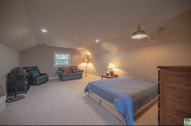 2817 Sunset Cir in Sioux City, IA - Foto de edificio - Building Photo