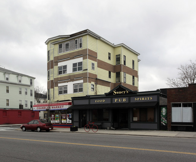 216 Chandler St in Worcester, MA - Building Photo - Building Photo