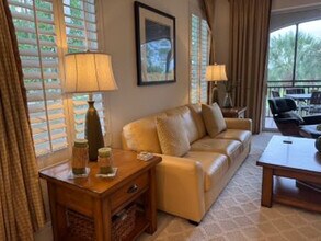 9142 Cherry Oaks Ln in Naples, FL - Foto de edificio - Building Photo