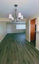 842 N Screenland Dr, Unit #C in Burbank, CA - Building Photo - Building Photo