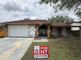 7729 Narrow Pass St in Live Oak, TX - Building Photo