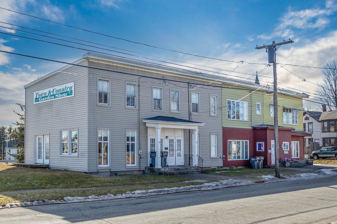 118 Stanwix St in Rome, NY - Foto de edificio