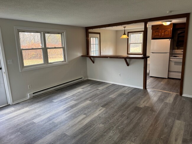 820 Mansfield City Rd in Mansfield, CT - Building Photo - Building Photo