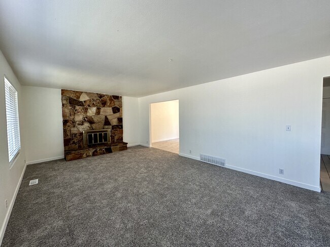 9967 Electra Ln in Sandy, UT - Building Photo - Building Photo