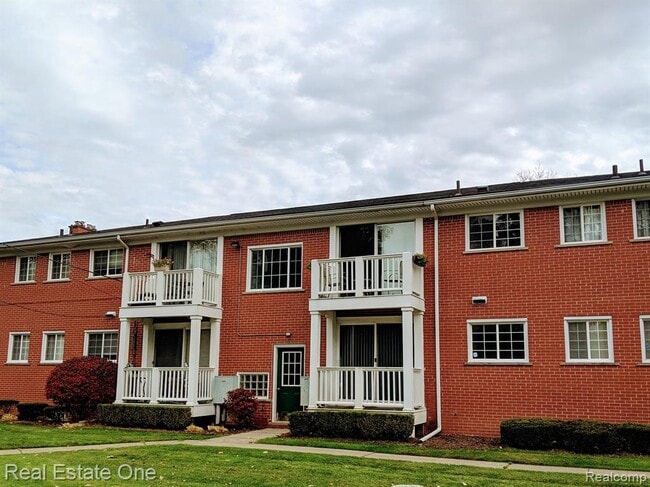 463 N Eton St in Birmingham, MI - Building Photo - Building Photo