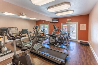 Crocker Oaks Apartments in Roseville, CA - Foto de edificio - Interior Photo