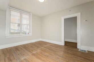 4 Kuhn St in Pittsburgh, PA - Building Photo - Building Photo