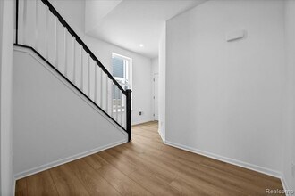 10633 Barrett in Plymouth, MI - Building Photo - Building Photo