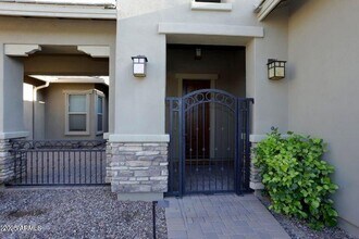 5135 S Cupertino Dr in Gilbert, AZ - Building Photo - Building Photo