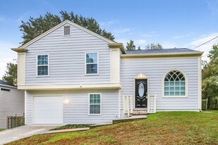 1561 Black Hickory Pl in Norcross, GA - Building Photo