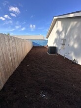 650 S R St in Tulare, CA - Building Photo - Building Photo