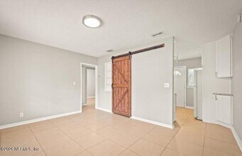 2514 Peach Dr in Jacksonville, FL - Building Photo - Building Photo