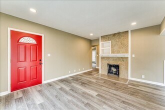 1613 N Burns Ave in Wichita, KS - Foto de edificio - Building Photo